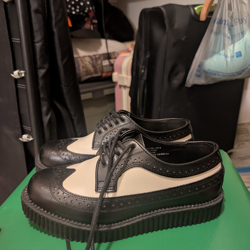 New Demonia Creeper 608 - 7.5 Womens